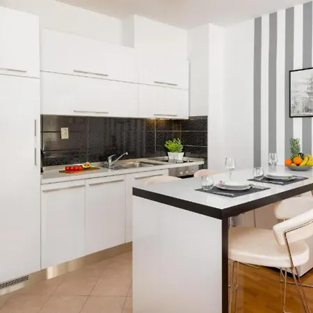Good Life - City Center Apartment *