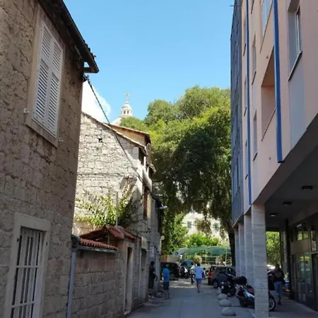 Good Life - City Center * Split