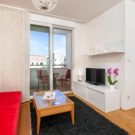 Apartment Good Life - City Center Split